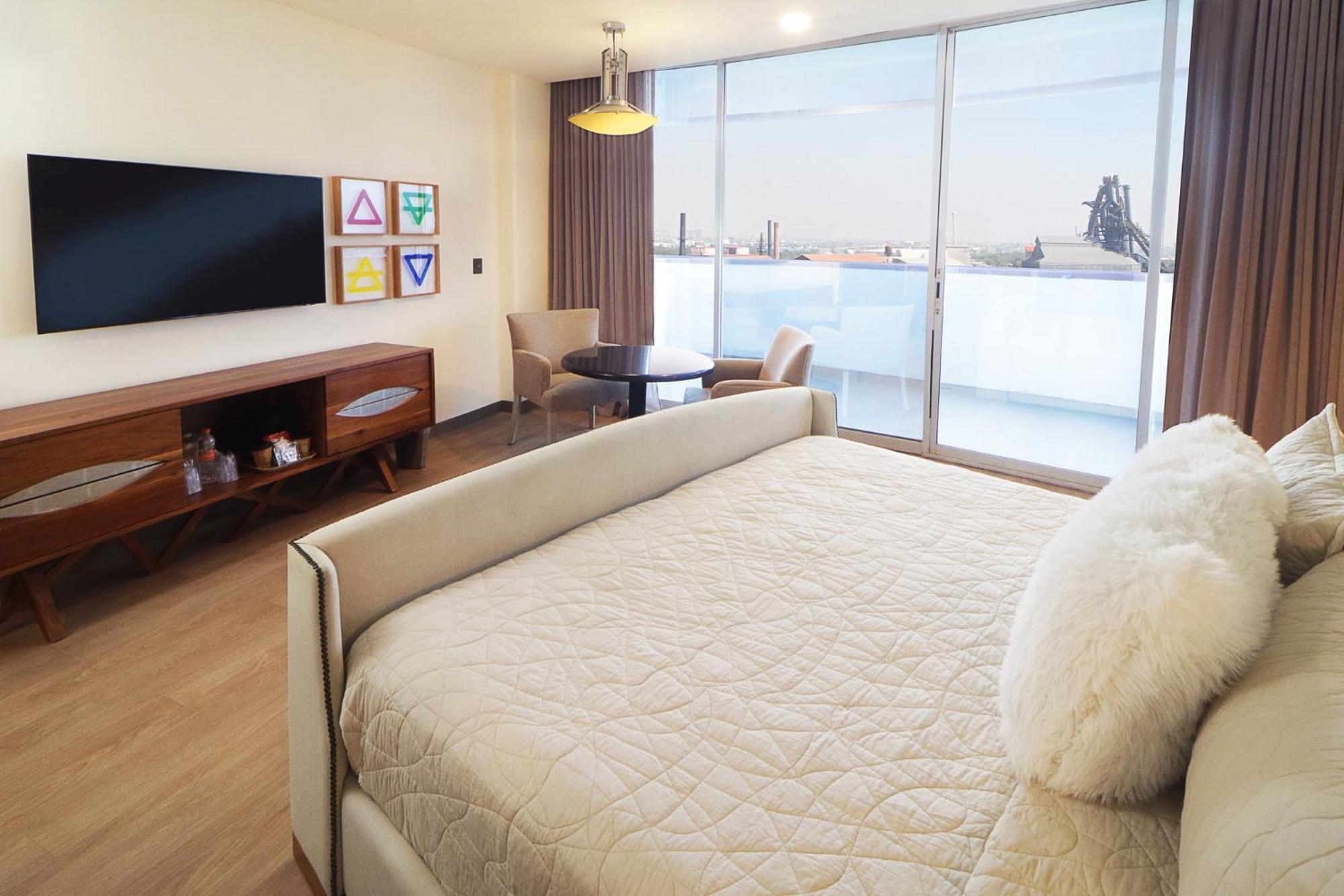 Holiday Inn Monterrey-Parque Fundidora By Ihg Экстерьер фото A room at the hotel